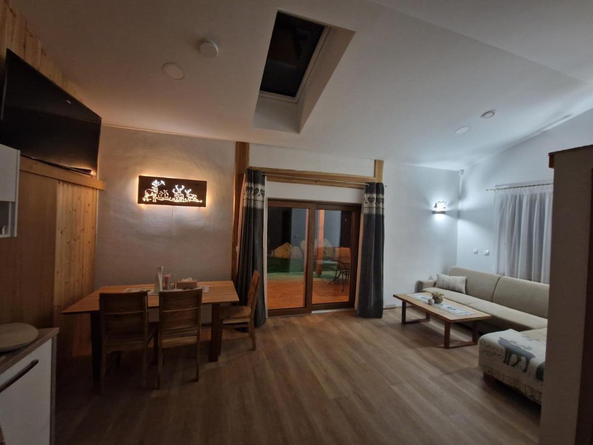 Villa Garden เบเชนยอวา ภายนอก รูปภาพ